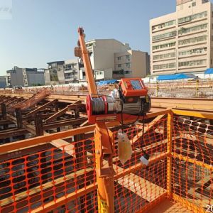 TIG 啟思工業 吊車/直流捲揚機/ 直流吊架/車用吊架,吊車 絞盤/鋼索式/電動絞盤/線控式