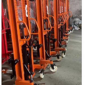 TIG啟思工業 200KG/400KG油壓堆高機