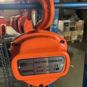 TIG 啟思工業 : 吊車 500kg-10ton 手拉吊車 鏈條2.5M-7M/鏈條式/手搖吊車/電動吊車/CE產產品